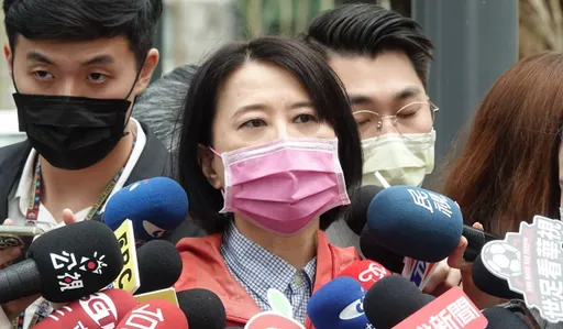 徐巧芯出國仍力挺　王鴻薇：不好意思影響假期！回國定有重要角色