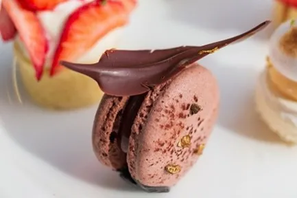 李方艾美「新食譜」全日餐廳每日精選10種特製甜點滿足消費者另一個胃。李方艾美提供