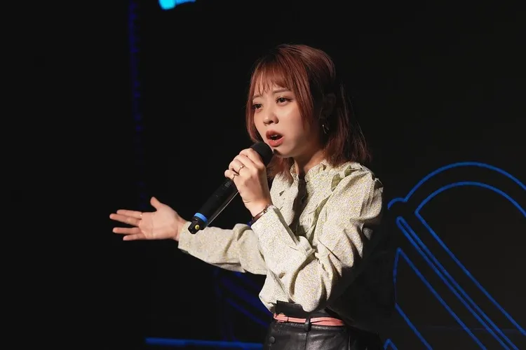 龍龍鼓勵學生參加躁鬱症校園巡迴演講。翻攝龍龍IG