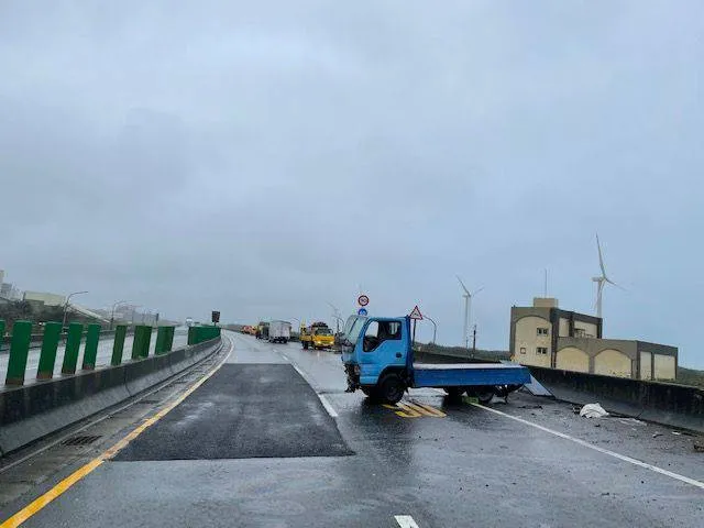 事故現場。大園警分局提供