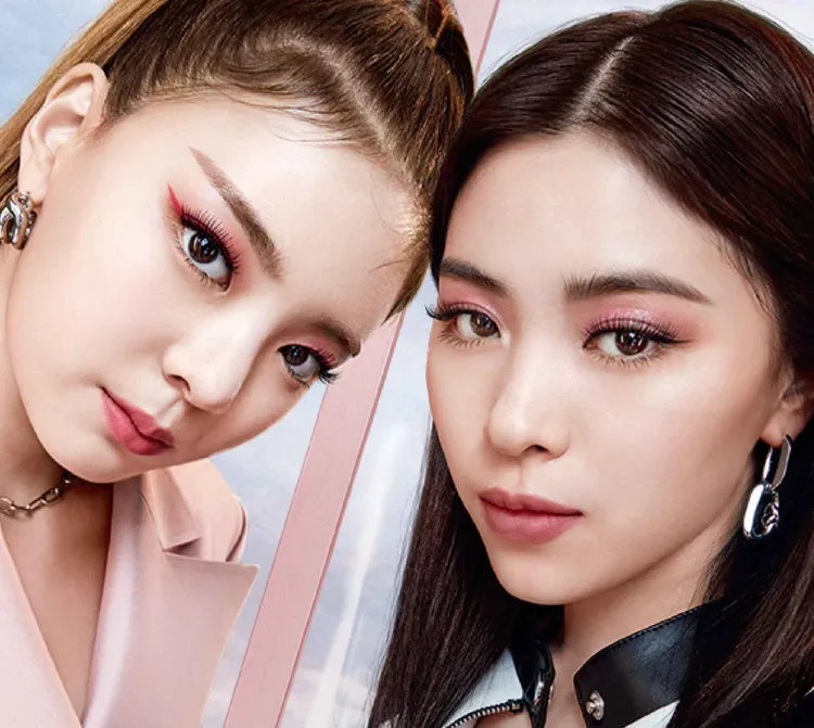 媚比琳飛天翹防水睫毛膏在ITZY加持下銷售亮眼，2023年將推出全新暖棕色選。品牌提供