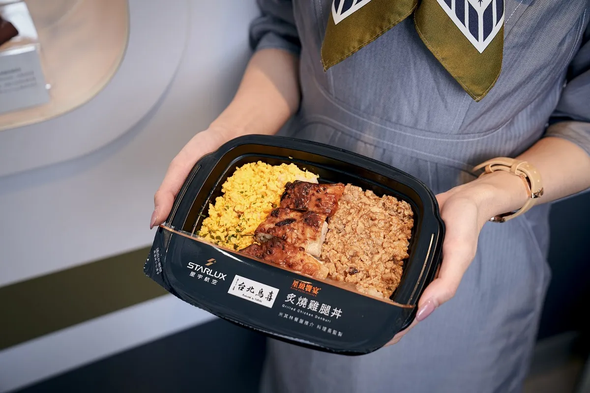 鳥喜炙燒雞腿丼,售價99元。業者提供