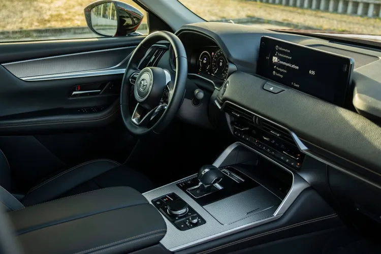 內在格局煥然一新，質感更為高級。原廠提供