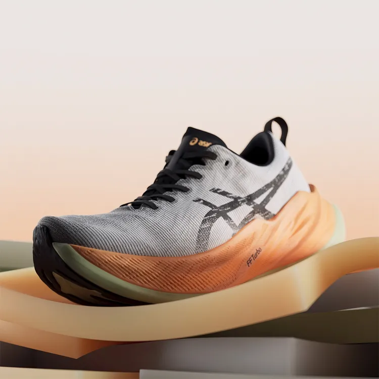 Superblast男款跑鞋，將於2023年1月14日開賣，5980元。品牌提供