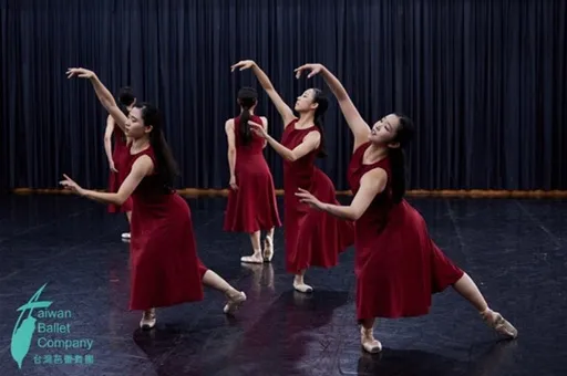 台灣芭蕾舞團舞進高雄 企業贊助七百名學生觀賞
