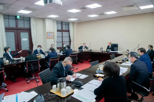 指揮中心採檢中國入境旅客　蘇貞昌拍板「做好規劃與因應」