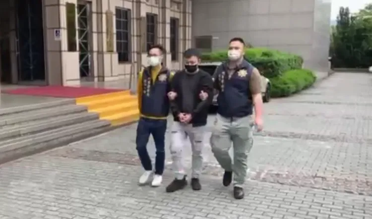 警方將竹聯幫陳男移送。翻攝畫面