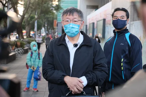 柯文哲卸任首日到台大報到　重返醫院最底層！用舊研究室「本來髒得像垃圾堆」