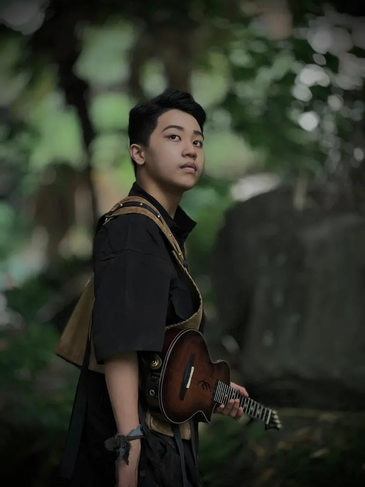 馮羿是年僅15歲的神童演奏家。新視紀整合行銷提供