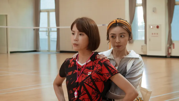 王瞳（右）和程予希愛上同1人陷三角戀。MyVideo提供