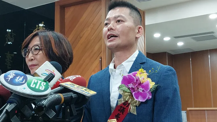 曾俊傑強調，會秉持理性問政、嚴格監督的立場，以市民的權利為優先，強力監督市政。凃建豐攝