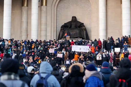 國家被盜賣了！蒙古近4000億煤礦蒸發　民眾抗議「煤炭黑手黨」