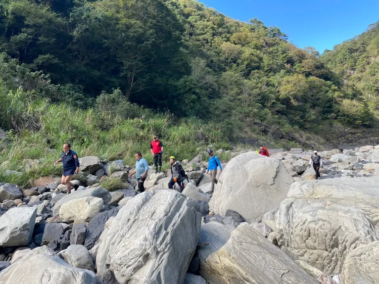 失蹤男子終於在昨天（3日）上午11時許，被釣客發現男子在落水處3公里的附近水域。翻攝畫面