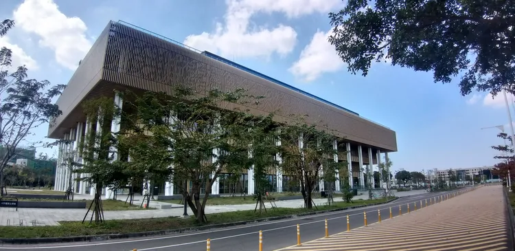 南市許多新興重劃區地價不斷上揚，區段都落在南科周邊。葉家銘攝