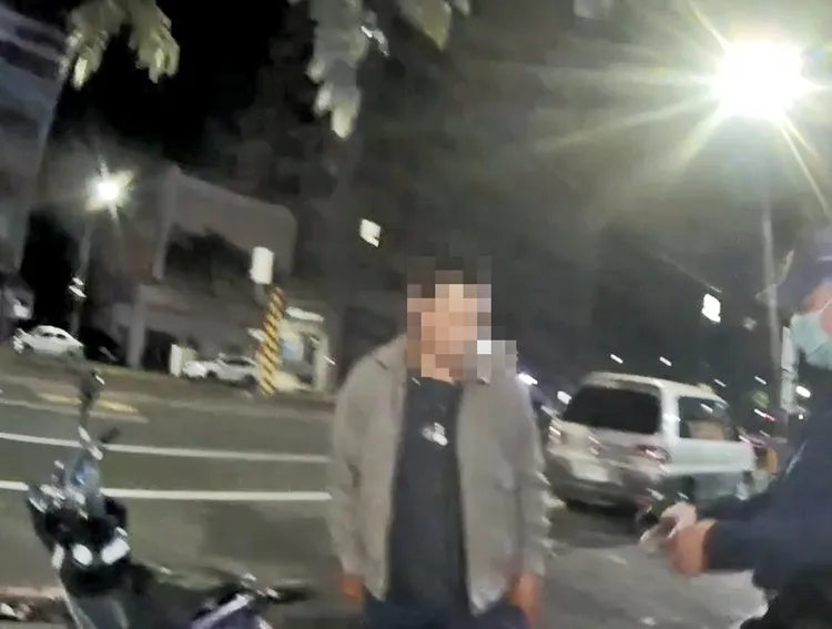 王男偷車往返高屏，被警方查獲。讀者提供