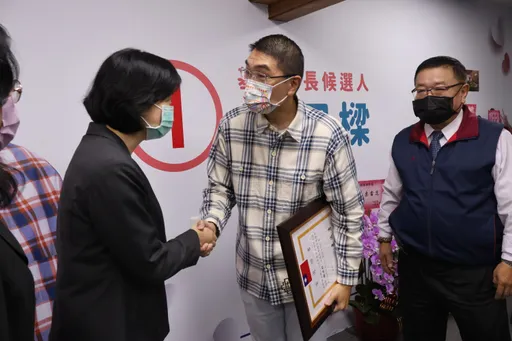 選委會頒發市長當選證書　謝國樑：儘快落實北北基桃施政平台