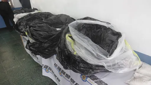 高雄民宅暗藏製毒工廠 警攻堅驚見「10萬包毒咖啡原料」