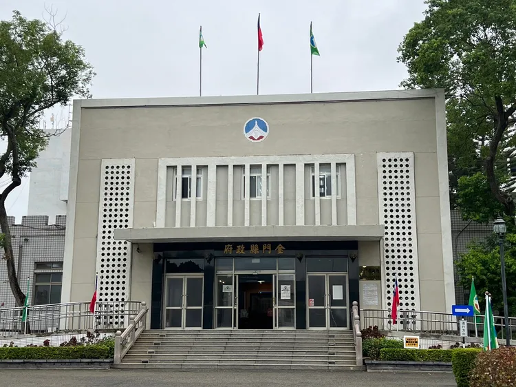 春節期間想往返大陸的金門鄉親可以在明天10過後前往縣府大禮堂會議室登記。蔡宇凌攝