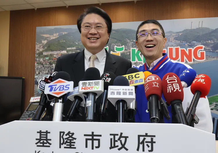 雙方在受訪時都非常融洽。戴之聖攝