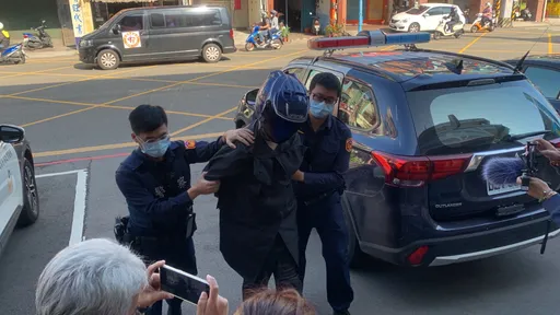 不爽超商店員勸戴口罩　紙雕師竟抓狂！變裝返回狂刺奪命判死