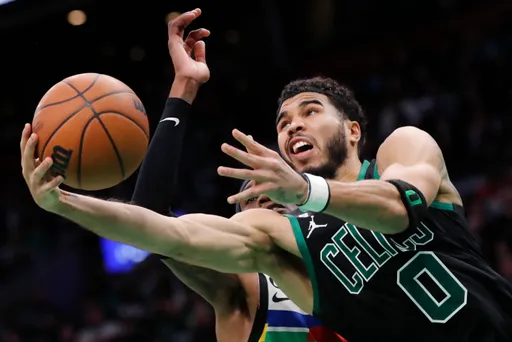 東區龍頭保衞戰　塞爾提克泰頓41分技壓公鹿字母哥