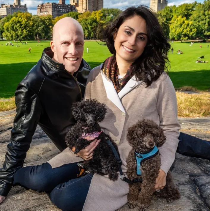 網傳美國體育記者華爾（左）死於謀殺，但他妻子剛德（右）指出，驗屍結果顯示他死於主動脈破裂。翻攝Grant Wahl IG/grant_wahl