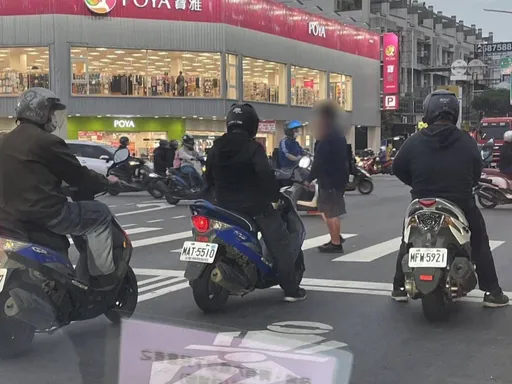 趁亂摸走豆花店員工財物　警員講習途中逮人送辦