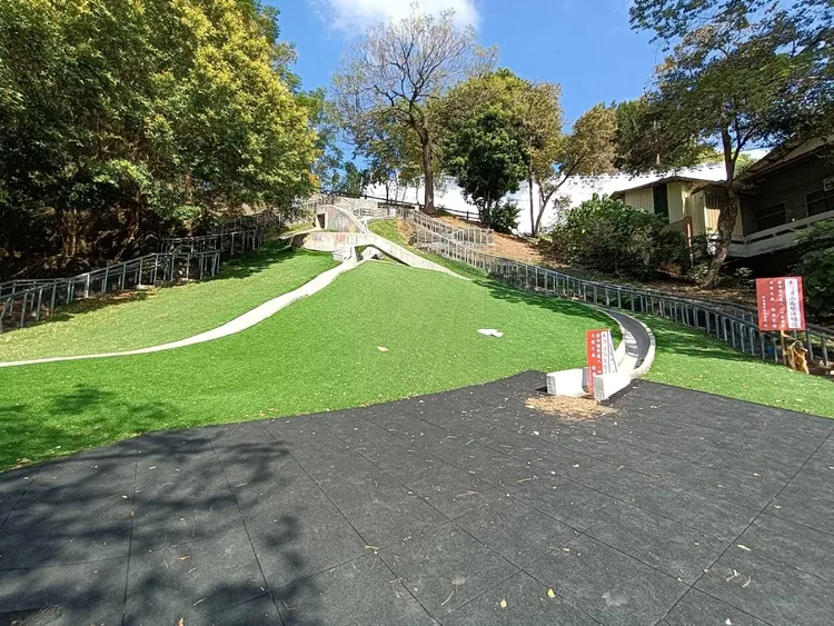 彰化員林百果山溜滑梯是彰化最長最好玩的溜滑梯。民眾提供