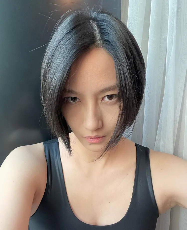 邱馨慧分享短髮新造型，自稱「您的newface已上線」。翻攝翻攝jill.chiu.754 IG