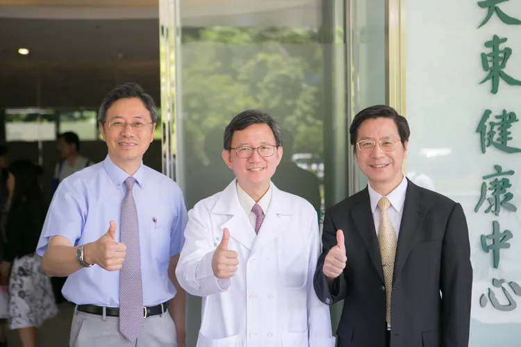臺大醫院前副院長、臺大醫學院教授王明鉅將擔任張善政副手。翻攝自王明鉅臉書