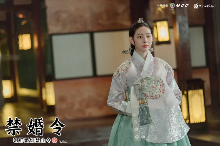 金珉周穿上韓服飄仙氣。愛爾達電視提供