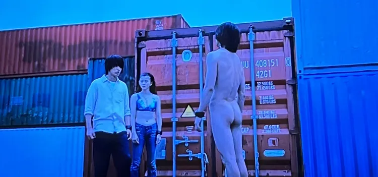 山下智久全裸登場，是關卡的大魔王。翻攝Netflix