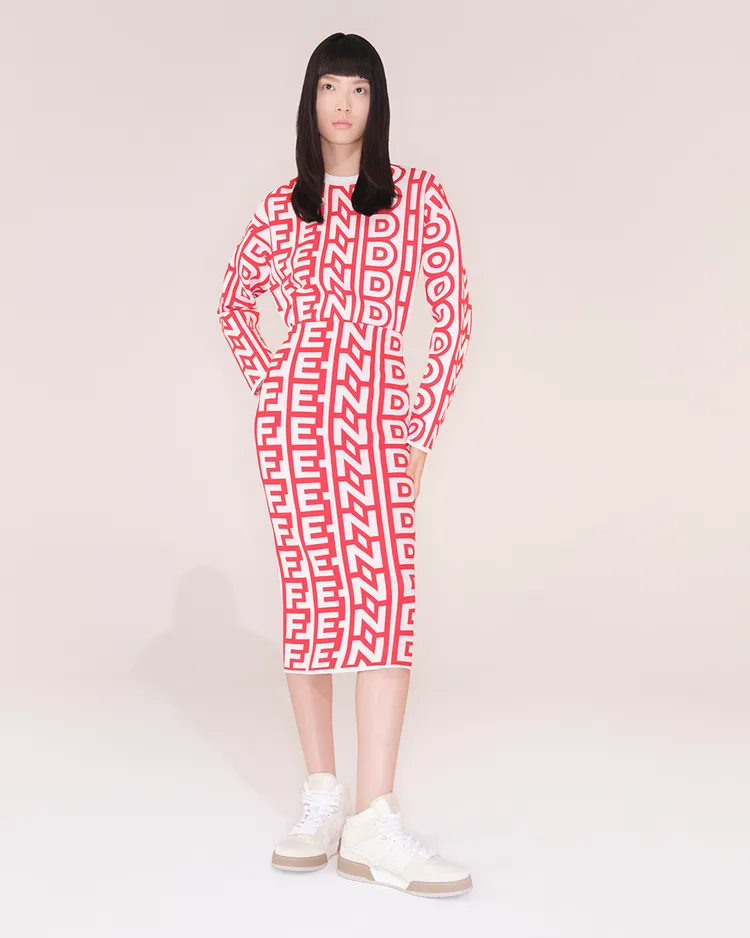 新年限定系列長袖上衣，4萬7000元。品牌提供