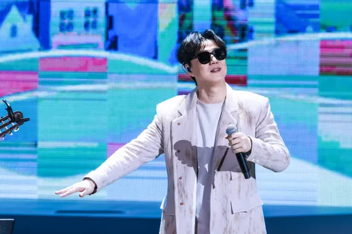 蕭煌奇唱到一半狂喊「阿嬤我好想妳」　淚眼求饒不要再排這些歌了