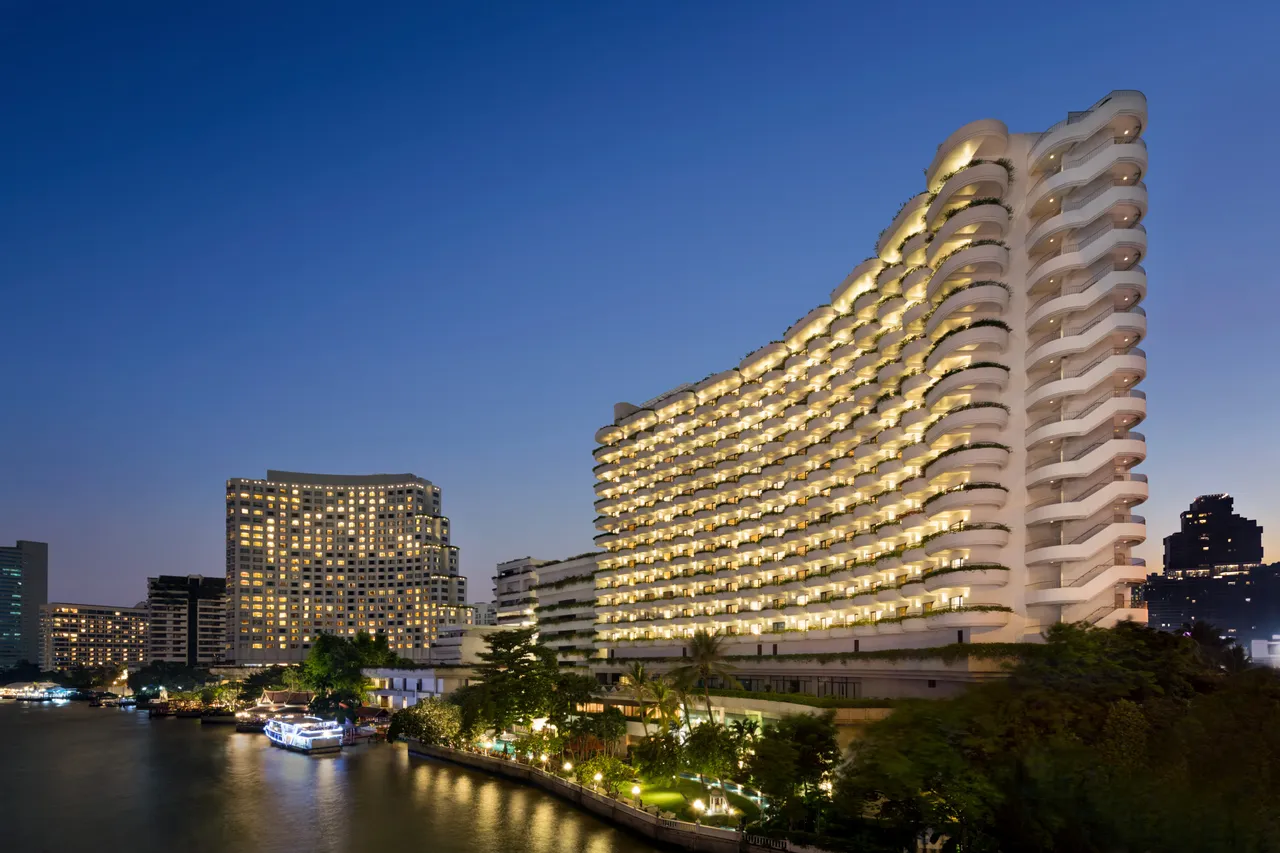 曼谷香格里拉大酒店位於是隆區河畔,步行便可抵達著名的旅遊景點,包括購物區和融合曼谷傳統,和現代風格的著名景觀。台北遠東香格里拉提供