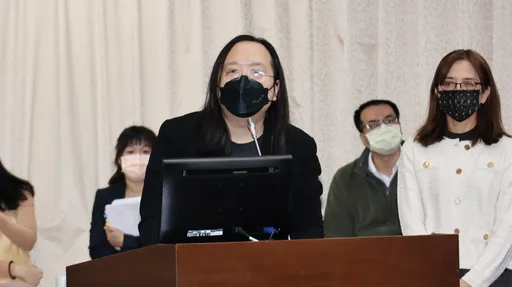 立委狂問個資外洩數位部怎麼擋? 唐鳳說會積極導入這系統防堵