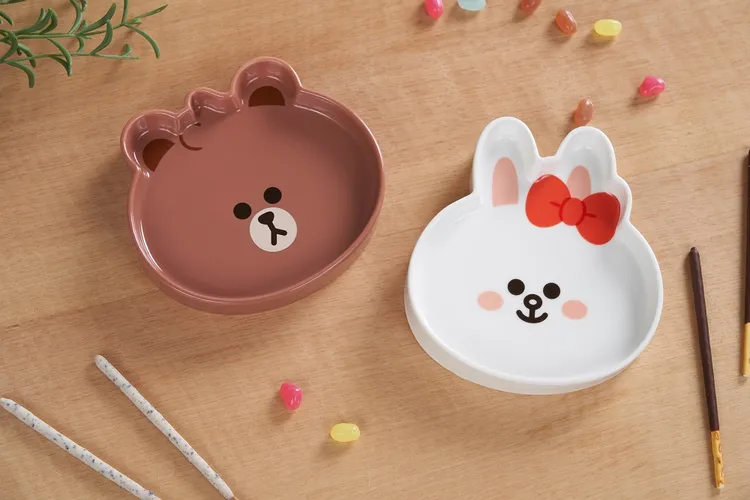 造型陶瓷盤2件組，3生鮮積分+199元或500福利點+199元或200福利點+299元可換購。業者提供