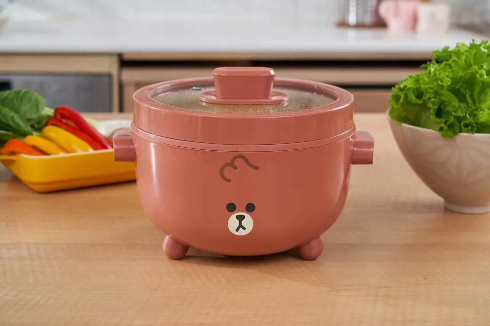 多功能料理锅熊大款2L，5生鲜积分+999元或800福利点+999元或500福利点+1299元可换购。业者提供