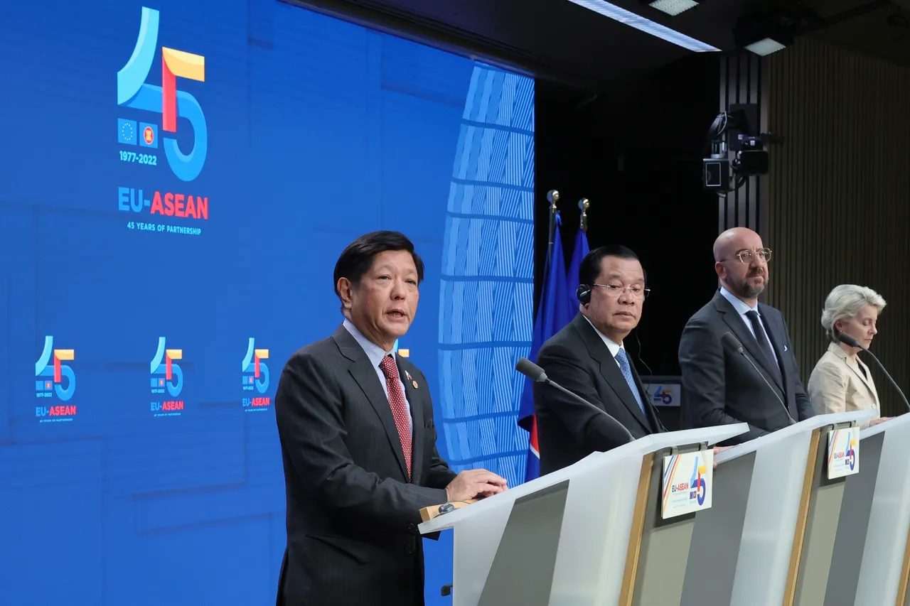 菲律賓總統小馬可仕(左一)表示,東協不想回到冷戰時期必須在兩邊選擇、看要跟哪個超級強權(美、中)結盟。美聯社
