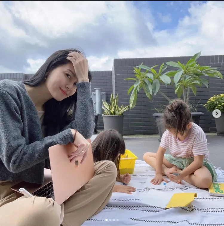 美妝系部落客陳佩佩和許豪恩結婚7年，育有6歲和4歲兩個孩子，上月和平協議離婚。翻攝arialchenpeipei的IG