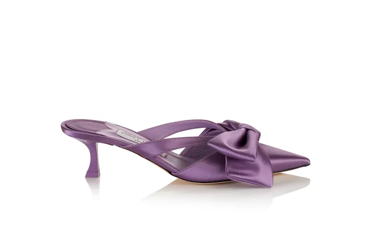 Flaca低跟蝴蝶結穆勒鞋，3萬6800元。品牌提供