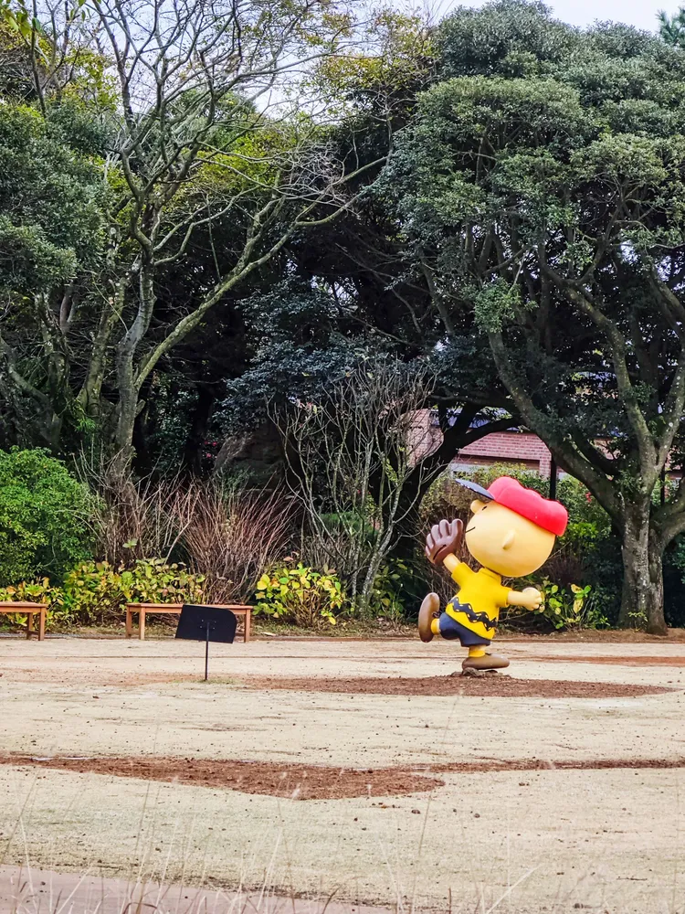 查理布朗的棒球場。FB「凱西看韓國找맛집」提供