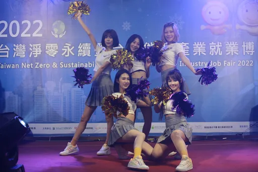 魔獸、電豹女看不完！　雲豹能源新人還有這些福利