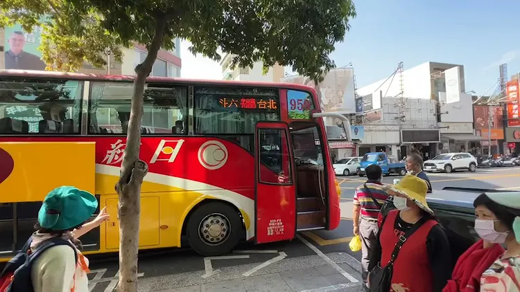 雲縣府將協調業者與公路總局細談，盼能有效解決轉移至新轉運站所產生的歧見。魏嘉良攝