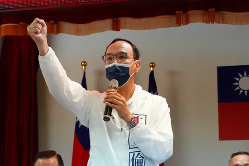 綠營質疑黑道副議長替王鴻薇輔選？　朱立倫批「民進黨不要隨便牽拖」