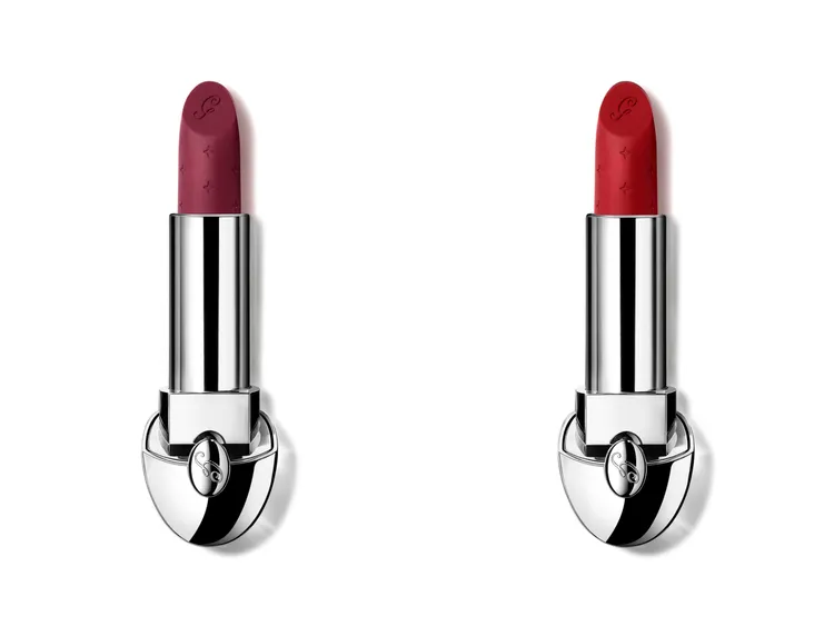 流金星燦限定版紅寶之吻高訂紅絲絨唇膏（左起）#777、#880，各1250元。品牌提供