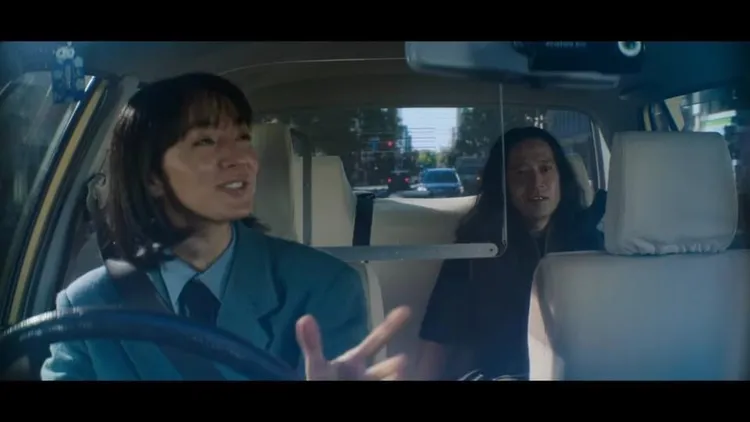 滿島光（左）詢問對方是否是有吉先生，他則回我是又吉。翻攝Netflix提供