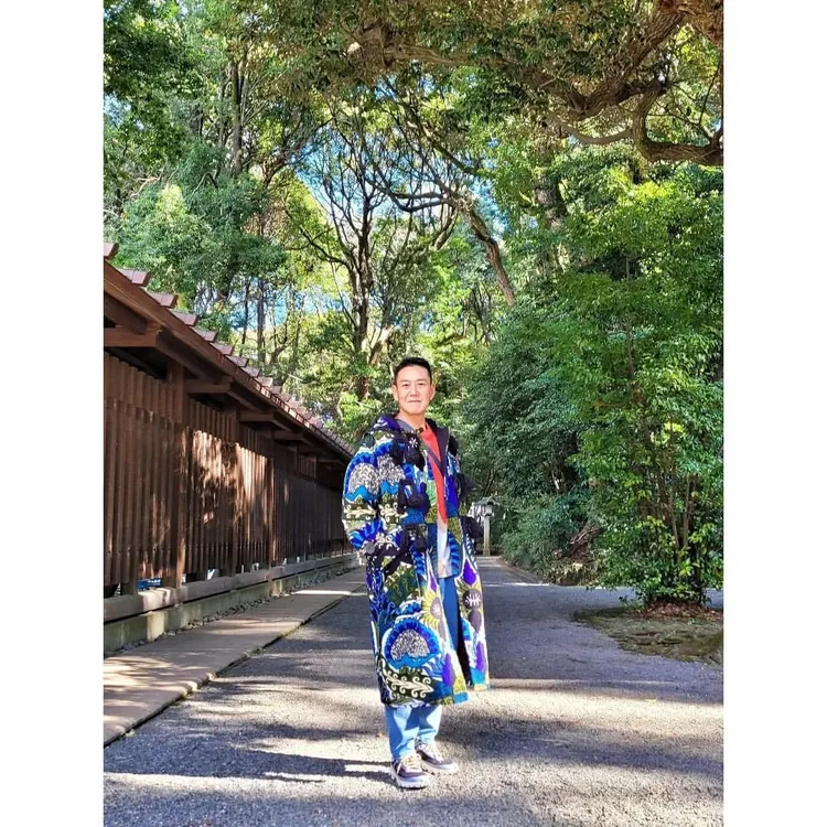 Tomo桑遊走東京，感受冬日陽光下東京天空的清朗。翻攝tomo_0612_ IG