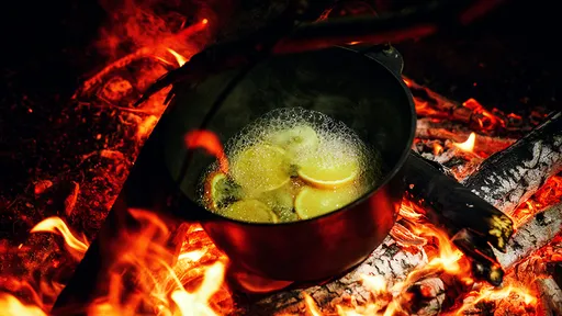 女童闖店燙傷！餐館心軟賠償　爸竟趁機討100萬「不給讓你們無法開店」