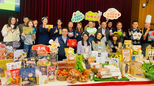 辦年貨看這裡!台南「歡聚好食光」應有盡有 銅板挺小農還能摸彩